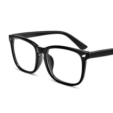 Load image into Gallery viewer, Fashionable Anti Blue Light Glasses For Men and women. blocks Bluelight Radiation from Computers