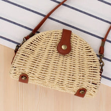Load image into Gallery viewer, Round Straw Beach Bag Vintage Handmade Woven Shoulder Bag Raffia circle Rattan bags Bohemian Summer Vacation Casual Bags