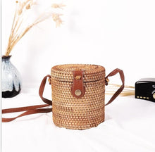 Load image into Gallery viewer, Woven Rattan Bag Round Straw Shoulder Bag Small Beach HandBags Women Summer Hollow Handmade Messenger Crossbody Bags