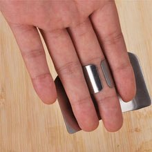 Load image into Gallery viewer, 1Pc Stainless Steel Finger Hand Protector Guard Knife Cut Finger Protection Vegetable Cutting Hand Guard Kitchen Tool Gadgets
