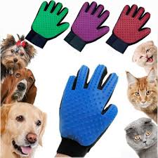 Pet deshedding gloves